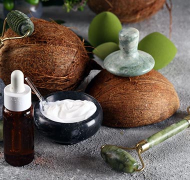 spa-concept-guasha-massage-e1668934054460